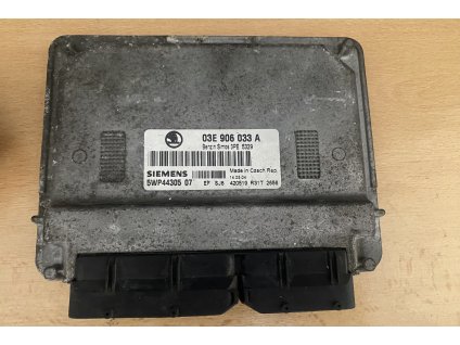 Řídicí jednotka motoru Škoda Fabia 1 03E 906 033 A 03E906033A