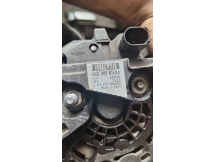 Alternátor  skoda vw tdi s volnobezkou 14V 140 A 06B903016AB 06B 903 016 AB