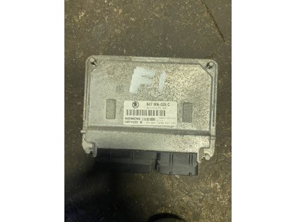 Řídicí jednotka motoru Škoda Fabia 1 047 906 033 C 047906033C
