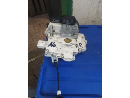 Zámek dveří pravy přední Audi A6 4F 4F1837016 4F1 837 016
