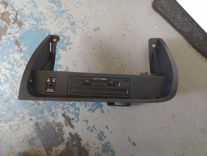 5Q0035842A čtečka navigace KART SD 5Q0035842A SKODA OCTAVIA III