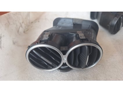 Průduch ventilace VW Golf 5 plus 5M0819759 5M0 819 759 5M0819709 5M0 819 709 5M0819703 5M0 819 703