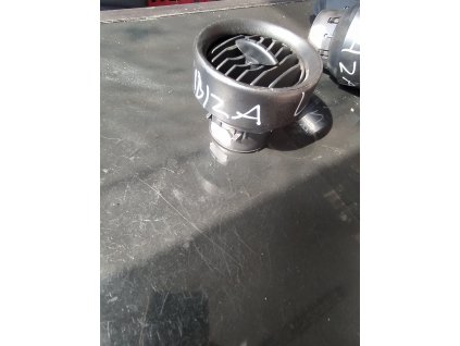 Průduch ventilace Seat Ibiza levy přední