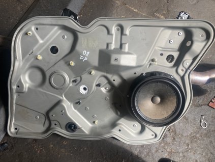 Stahovačka prava přední Škoda Octavia 2