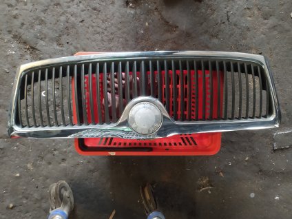 Přední maska Octavia 2 1Z0 853 668 1Z0853668