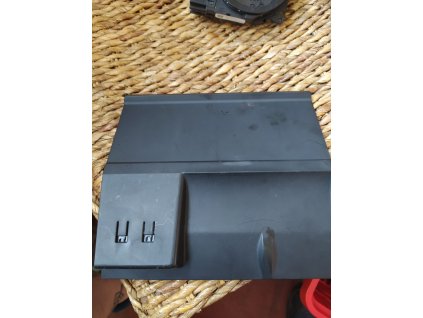konektor USB  AUX ŠKODA Octavia III 5E1 857 367 B 5E1857367B