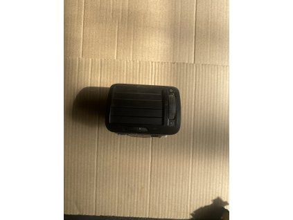 Průduch ventilace levy  VW Passat B5.5 3B0 819 703 D 3B0819703D