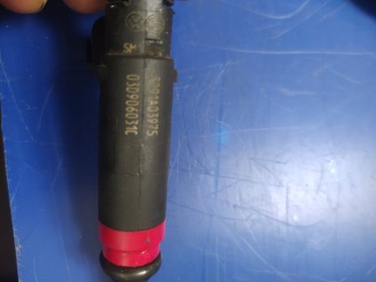 Vstřikovací tryska 03D 906 031 C 03D906031C