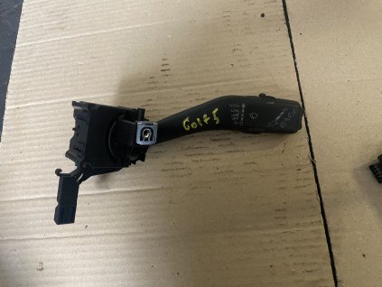 Ovládací páčka stěračů VW Golf V