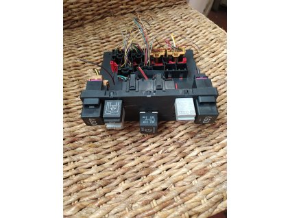 Komfortní jednotka 3C0937049AE - Centrální řídicí jednotka komfortní elektroniky VW Passat B6 FL