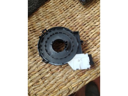 Kroužek airbagu ve jetta 1K0 959 653 C 1K0959653C