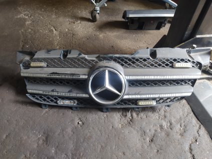 Přední maska Mercedes sprinter 313 nebo 315