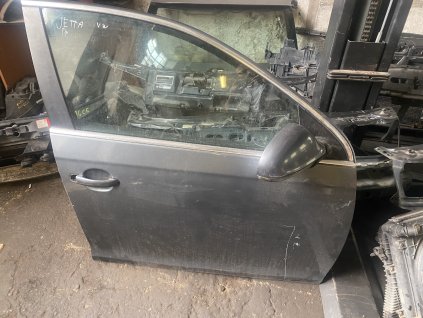 Dveře pravé přední VW Jetta
