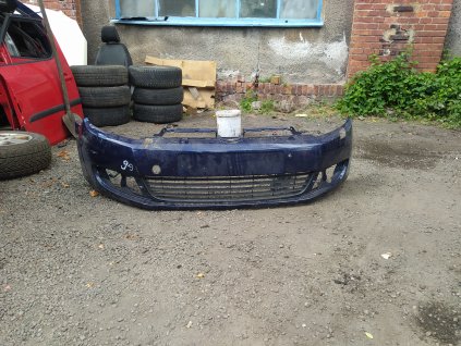 Přední nárazník VW golf 6
