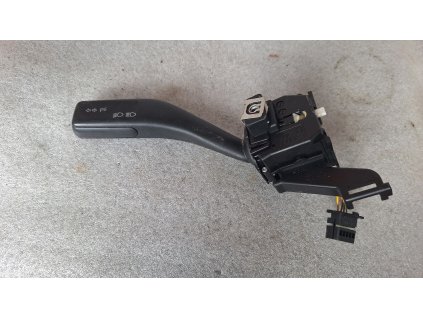 Páčka pod volant k ovládání směrových světel Škoda Octavia 2 1K0953513 1K0 953 513