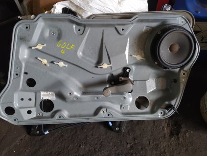 Stahovačka prava přední VW Golf IV 1J4 837 756 F 1J4837756F
