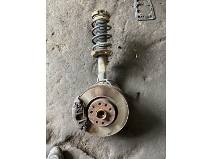 Těhlice levá VW Passat B6 3C0 413 031 N 3C0413031N