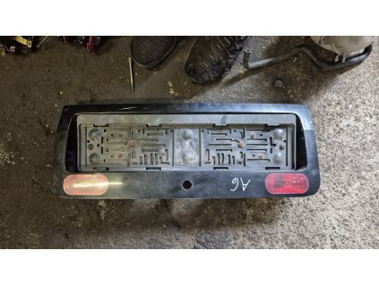 Kryt osvětlení SPZ víka kufru Audi A6 C5 4B9 945 695 B 4B9945695B