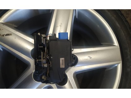 Zamek dveří levy přední Škoda Octavia 2 3D1 837 015 3D1837015