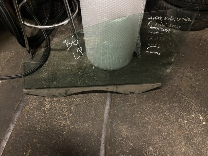 Sklo levé přední VW Passat B6