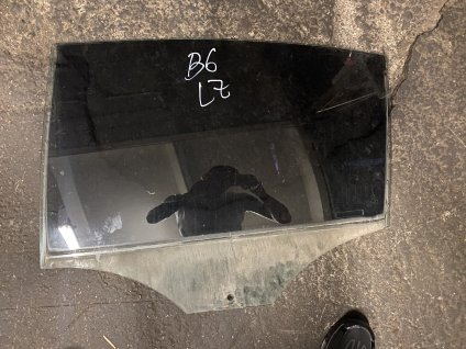 Sklo levé zadní VW Passat B6 sedan