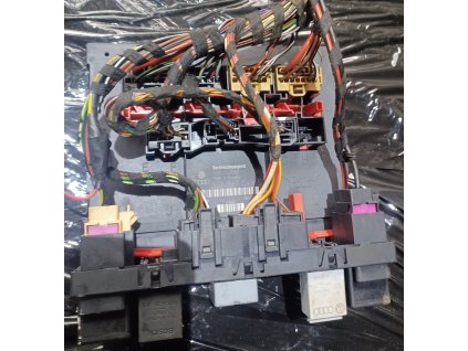 Komfortní jednotka 3C0937049H - Centrální řídicí jednotka komfortní elektroniky VW Passat B6
