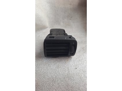 Průduch ventilace VW Passat B5.5 3B0819703D 3B0 819 703 D