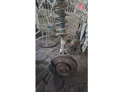 Těhlice levá VW Passat B6 3C0 413 031 N 3C0413031N