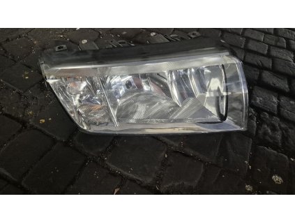 Přední světlomet pravý Škoda Fabia 1