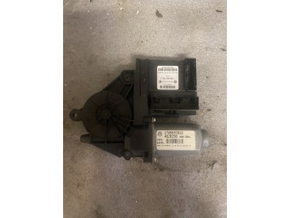 Motorek stahování oken 1T0 959 701 D 1T0959701D 1K0 959 793 J 1K0959793J