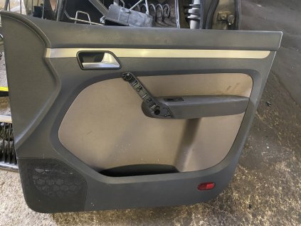 Tapecirung pravý zadní VW Touran cross facelift 1T1 867 012 012 R 1T1867012012R