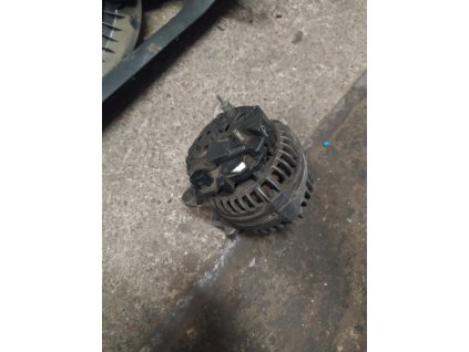 Alternátor  passat superb 1.9tdi s volnobezkou 028 903 029 B 028903029B
