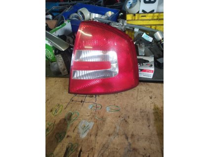 Pravé zadní světlo Octavia 2 sedan 1Z5945096A 1Z5945112A