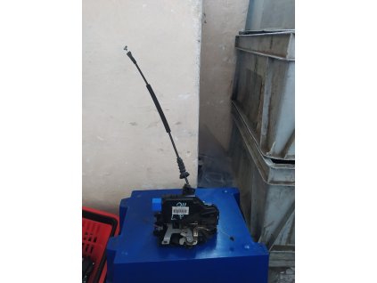 Levý přední zámek dveří Škoda Octavia 2 3D1 837 015 3D1837015