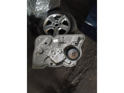 Stahovačka Prava predni Škoda Octavia 2 1Z1 837 656 B 1Z1837656B