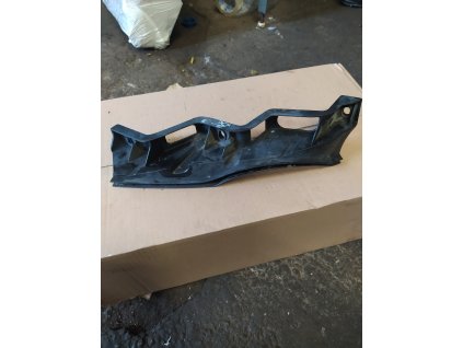 Držák předního nárazníku levý VW Passat B6 3C0 807 890 3C0807890