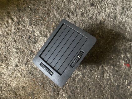 Průduch ventilace pravý přední Škoda Fabia 1 6Y0 819 702 6Y0819702