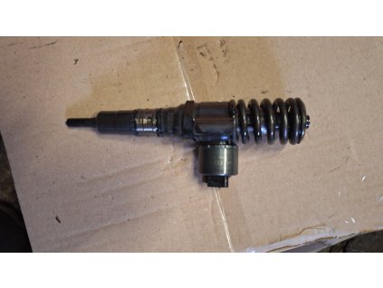 Vstřikovací tryska Vstřik 2.0tdi 103kw 03G130073G 03G 130 073 G