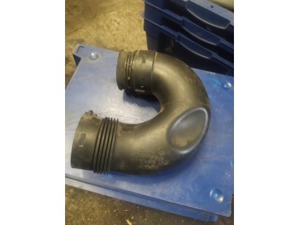 Hadice 1K0 129 618 A 1K0129618A