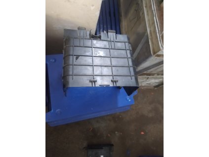 Kryt baterie 1K0 915 335 C 1K0915335C