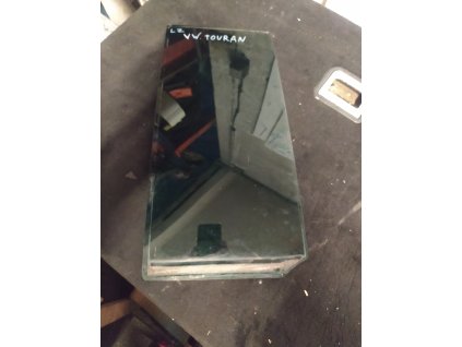 Sklo zadních pravých dveří Volkswagen Touran