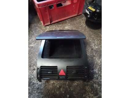 Průduchy ventilace s rámečkem VW touran 1T1 819 728 B 1T1819728B