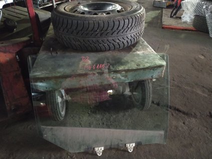 Práve zadní sklo Megane 3 kombi