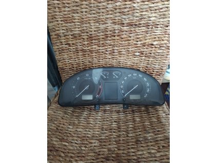 Budíky panel přístrojů Škoda Superb 1 3U0920840A 3U0 920 840 A