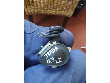 Levý zadní pás 3 řada Audi Q7 4L0 857 811 4L0857811