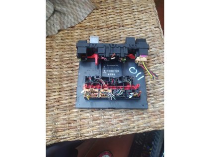 Řídicí jednotka palubní sítě Škoda Octavia 2 1.6 1K0 937 049 L 1K0937049L