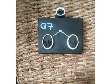 Řídicí jednotka dveří Audi Q7 4F 4F0 959 795 M 4F0959795M