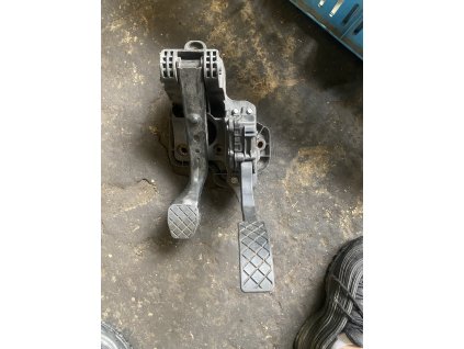 Pedál plynu a brzdy Škoda Fabia 2 6R1 721 058 D 6R1721058D