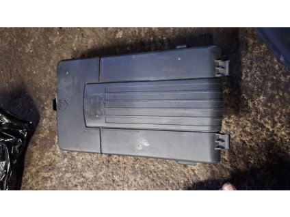 Kryt baterie VW Passat B6 3C0915443A 3C0 915 443 A