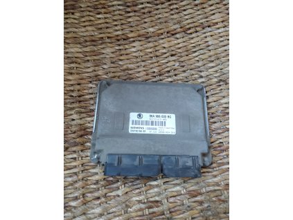 Řídicí jednotka motoru Octavia 1 06A 906 033 BG 06A906033BG